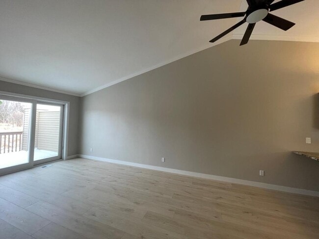 Building Photo - 1232 45th Ave NE