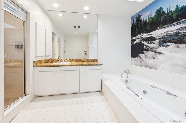 Building Photo - 10 Old Jackson Ave