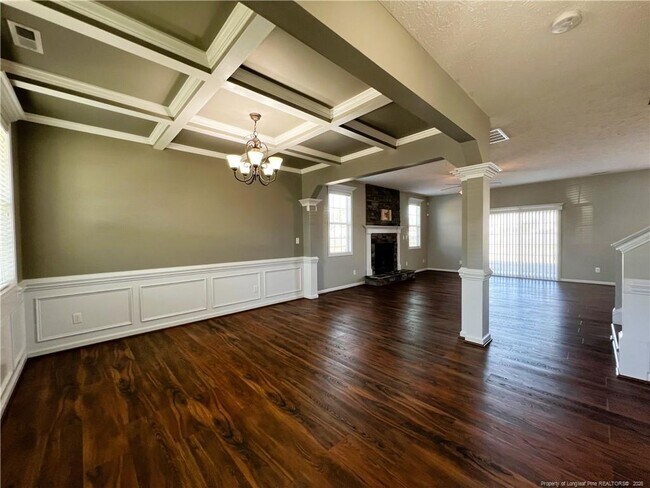 Building Photo - 4211 Cherry Hill Ln