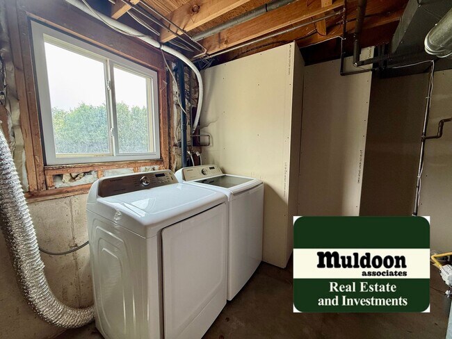 Building Photo - 3 Bedroom with Large Corner Lot in 80916