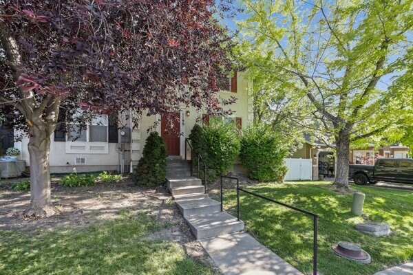Building Photo - 1199 Dunrobin Ct S
