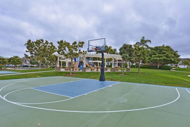 Building Photo - 6941 Waters End Dr