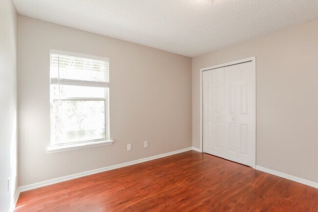 Building Photo - 3131 Fox Squirrel Dr