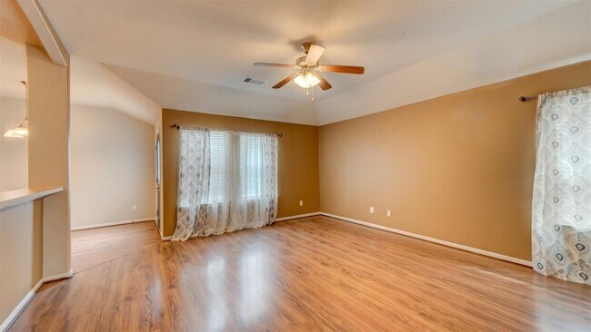 Building Photo - 2831 Lockeridge Bend Dr
