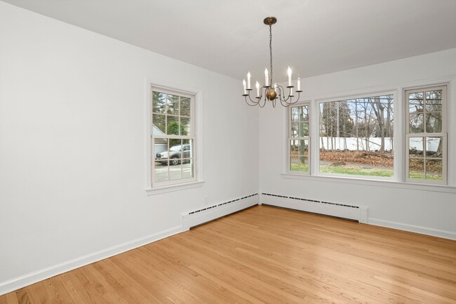 Building Photo - 148 Old Mill Rd