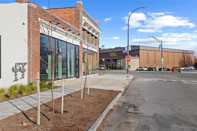 Building Photo - 1786 Main Rd