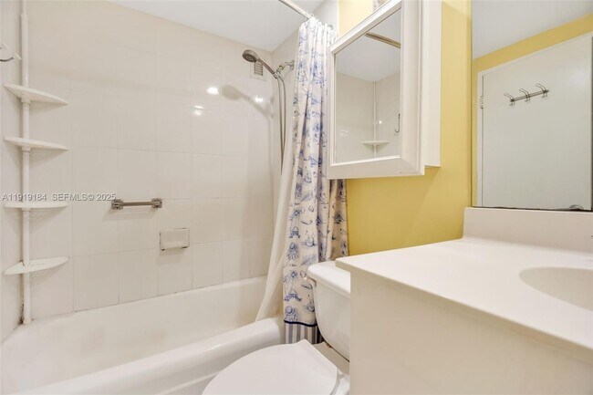 Building Photo - 3001 S Ocean Dr