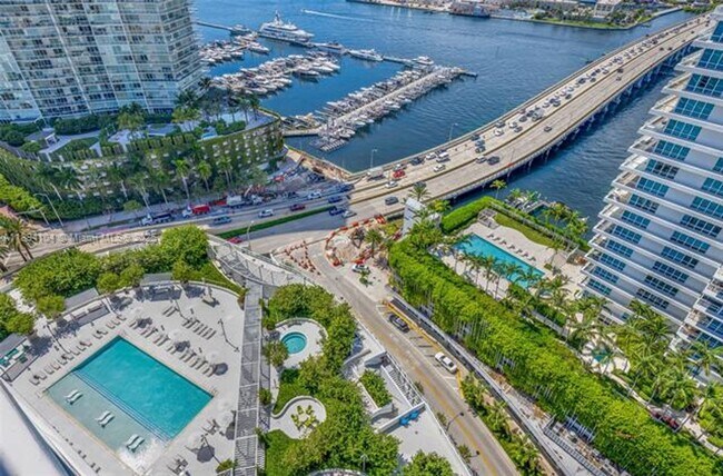 Building Photo - 500 Alton Rd