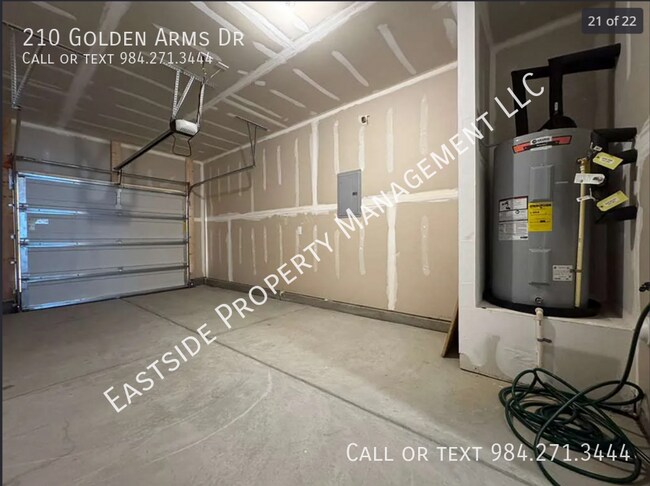 Building Photo - 210 Golden Arms Dr
