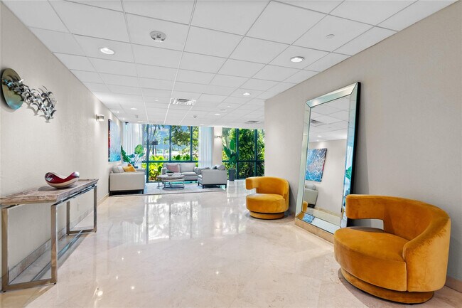 Building Photo - 4900 N Ocean Blvd