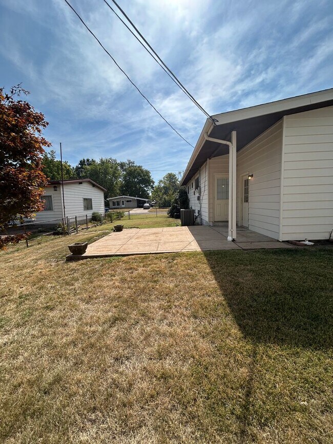 Building Photo - Charming 3 Bedroom Ranch in Florissant