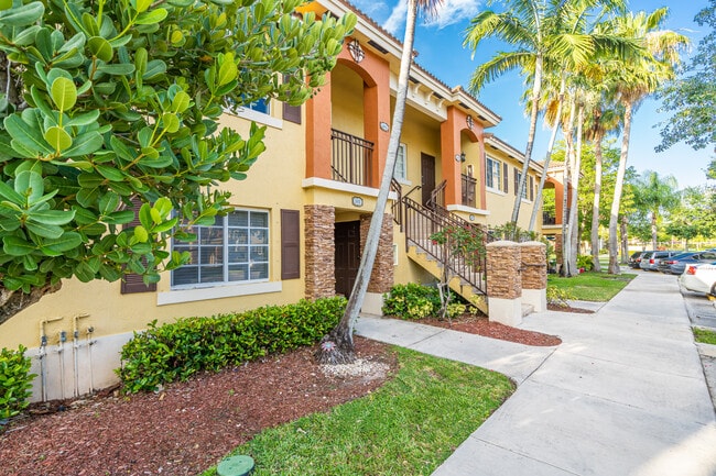 Building Photo - 3395 NE 9th Dr