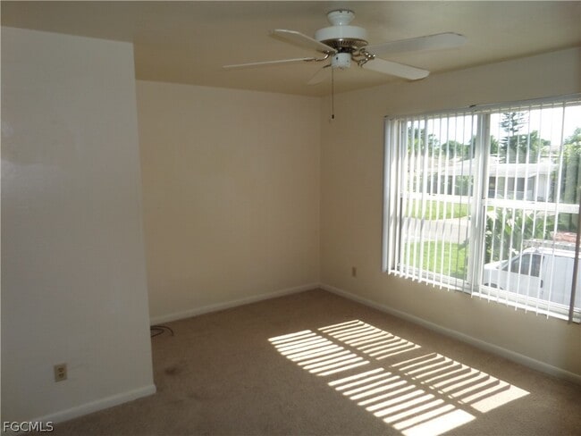 Building Photo - 3823 SE 11th Pl