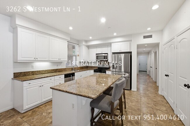 Building Photo - 3262 Westmont Ln