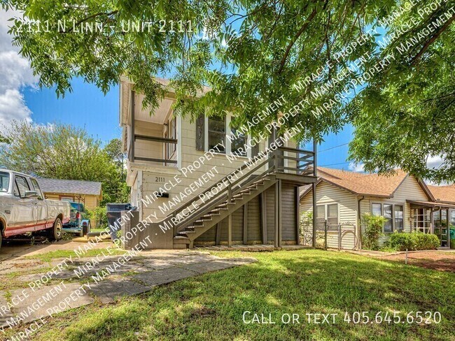 Building Photo - 2111 N Linn-Unit 2111