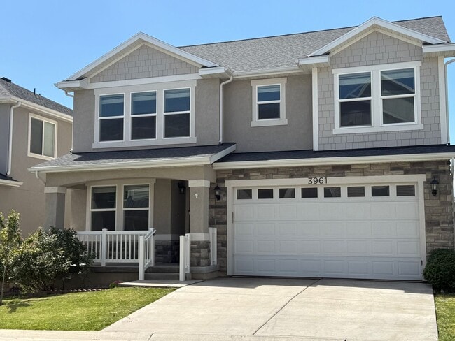 Building Photo - 3 Bed | 2.5 Bath | 2,365 sq ft above grade | Full unfinished basement | 2-car garage