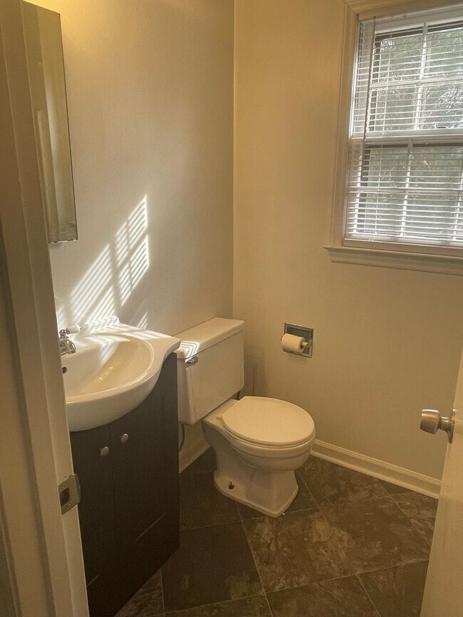 Building Photo - 7400 Lea Wood Ln