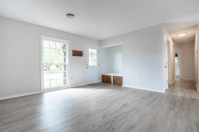 Building Photo - 310 Lula Belle Ln NW