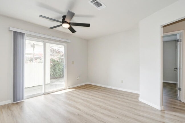 Building Photo - 7334 Grenola Way