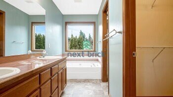 Building Photo - 4 Bed and 2.5 Bath Single-family Home is Available for Rent