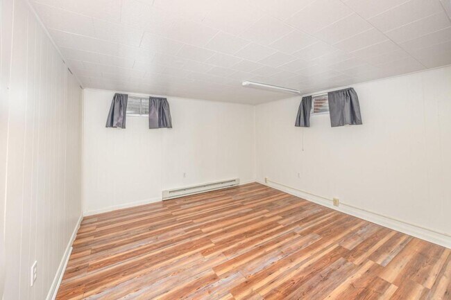 Building Photo - 411 Wagner Dr