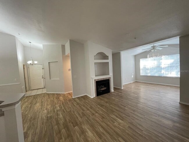 Building Photo - 3313 S Kirkman Rd