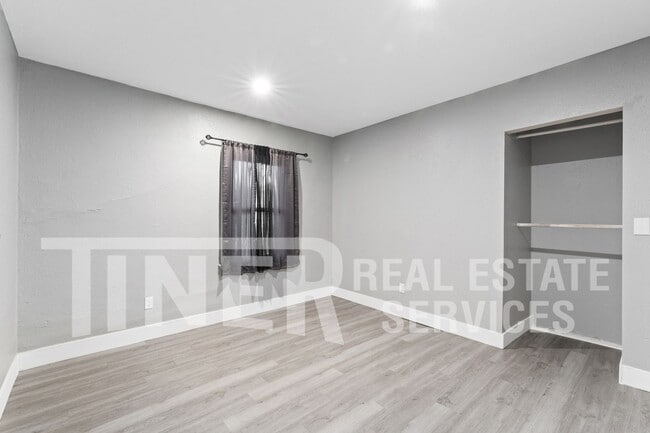 Building Photo - 348 B St