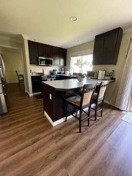 Building Photo - 22800 127th Ave SE