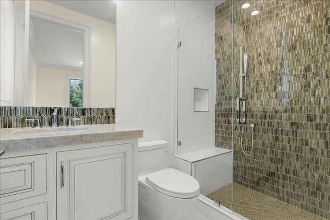 Building Photo - Luxury 10 Bedrooms, 9 Bathroom Estate for Lease in Los Gatos