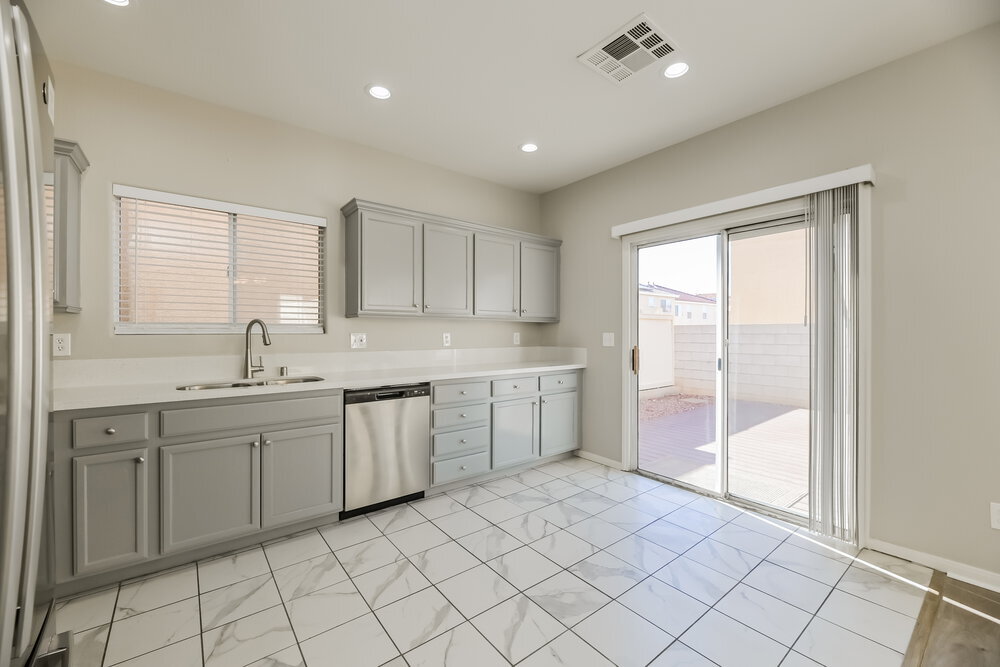 Building Photo - 10843 Colour Magic St