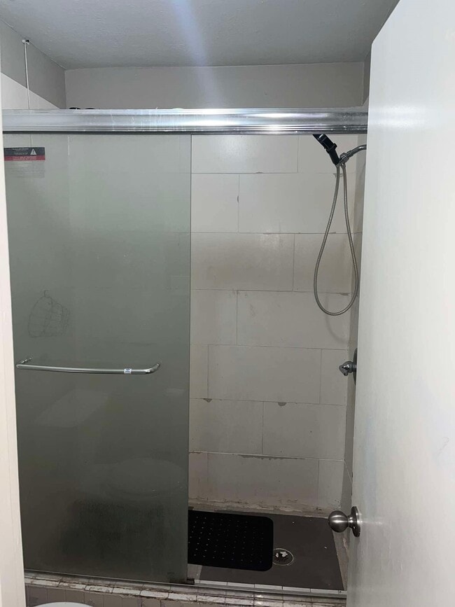 Building Photo - 10915 Gatlinburg Dr