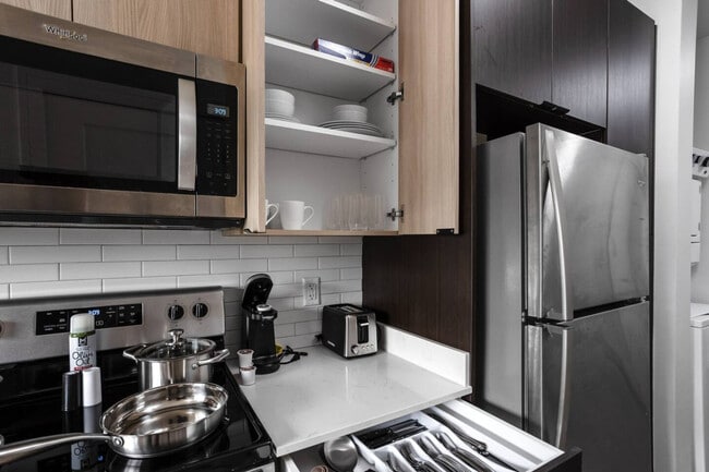 Building Photo - 421 N Pennsylvania St