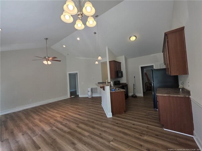 Building Photo - 507 Moss Pink Dr