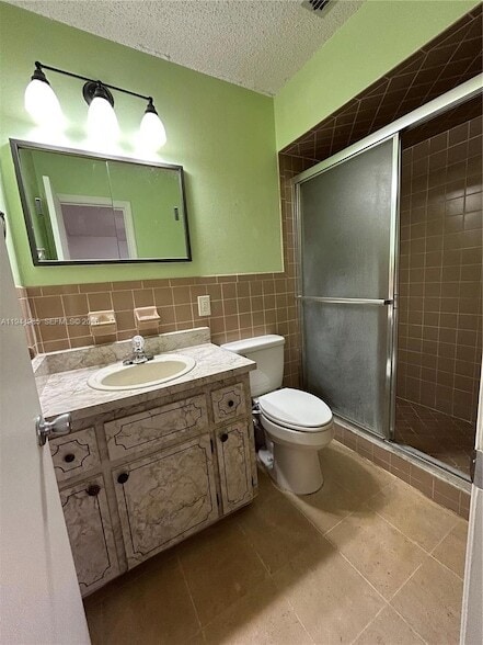 Building Photo - 4201 Navarre Ave