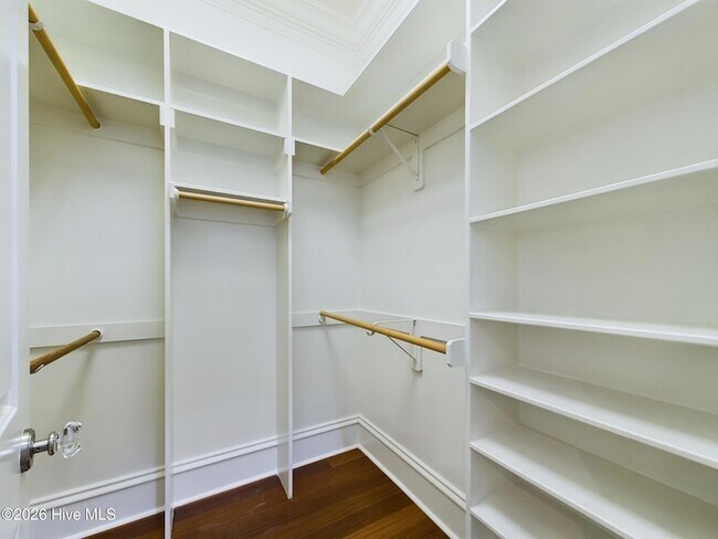 Building Photo - 3724 Rolston Dr