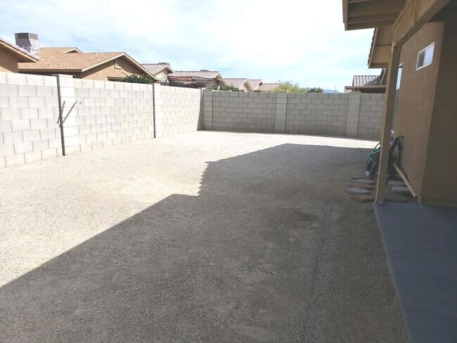 Building Photo - 3 bedroom/2 bath home for Rent