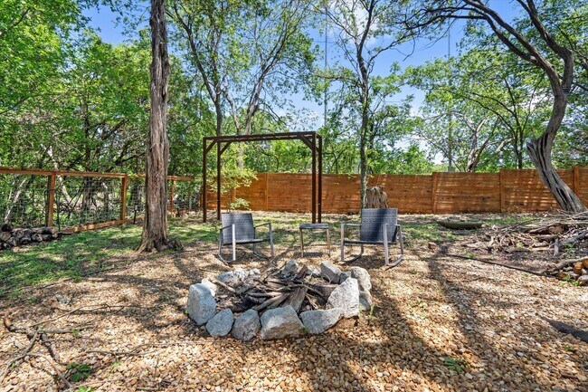 Building Photo - 8353 Steamline Cir