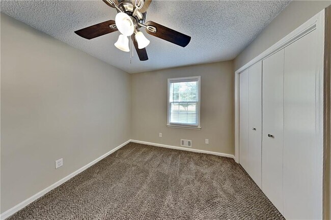 Building Photo - 3408 Spinnaker Way