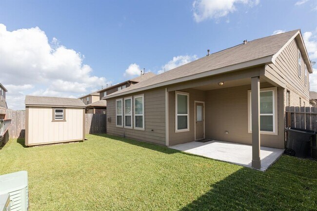 Building Photo - 12318 Leafy Arch Way