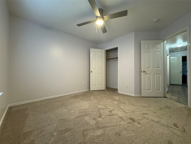 Building Photo - 70 Marble Rock Pl