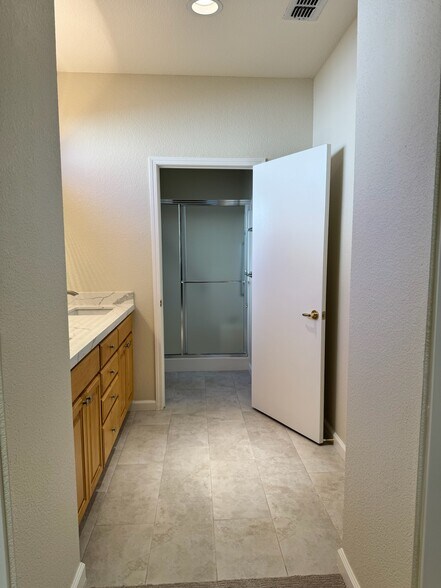 Building Photo - 5977 Whisperlodge Way