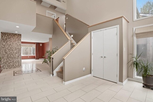 Building Photo - 6614 Corina Ct