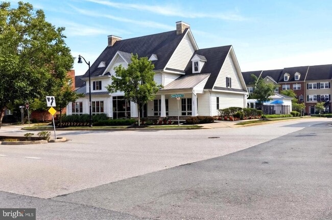 Building Photo - 7564 Warburg Way