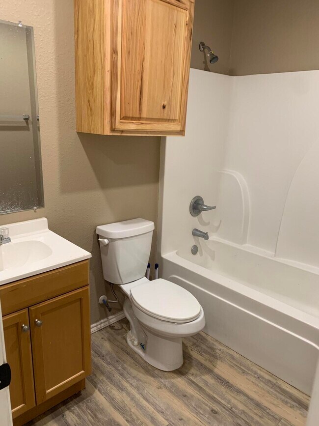 Building Photo - 3611 E 3rd Pl