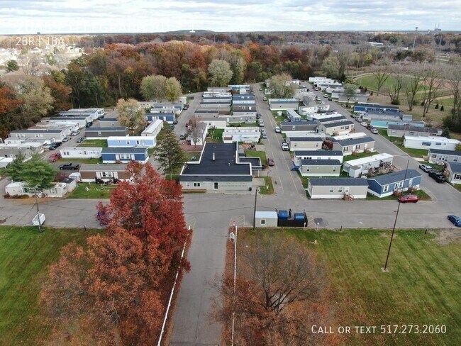 Primary Photo - 2 BED 1 BATH HANDYMAN SPECIAL MOBILE HOME