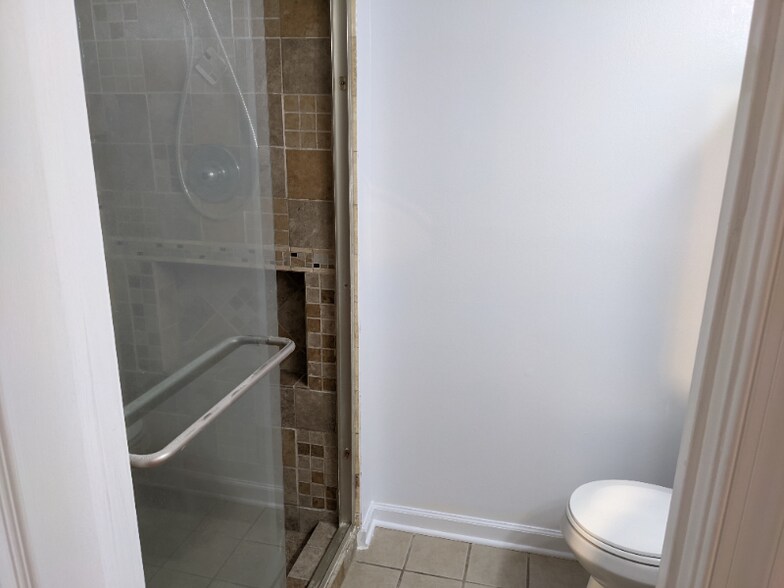 Building Photo - 5806 Bridgetown Ct