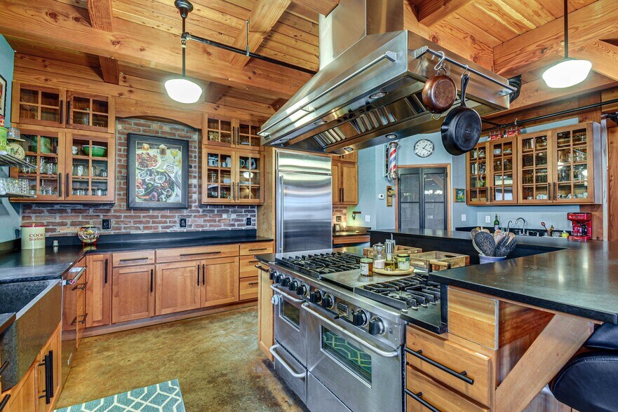 Building Photo - 27555 Sandy Shores Dr SW
