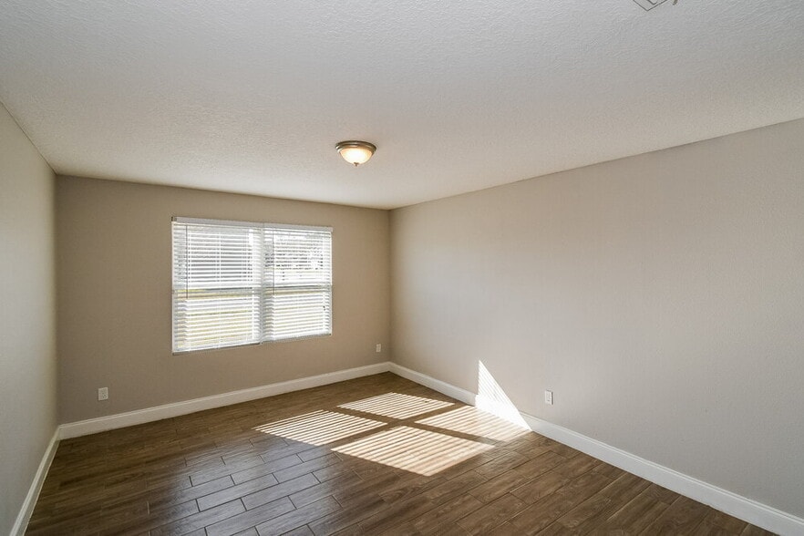 Building Photo - 4538 Song Sparrow Dr