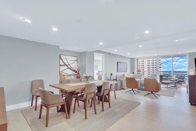 Building Photo - 4201 N Ocean Blvd