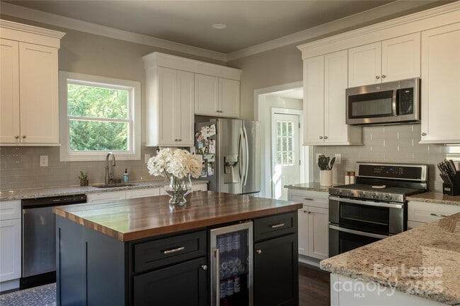 Building Photo - 311 S Academy St